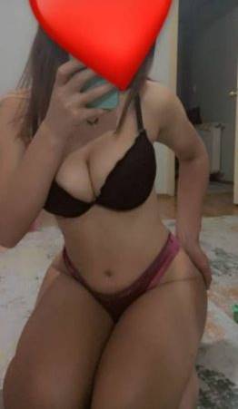 Şirinevler Escort Burçin İle Heyecan Verici Haz